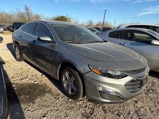 2025 Chevrolet Malibu FWD LS - Exterior Front Right Corner Image